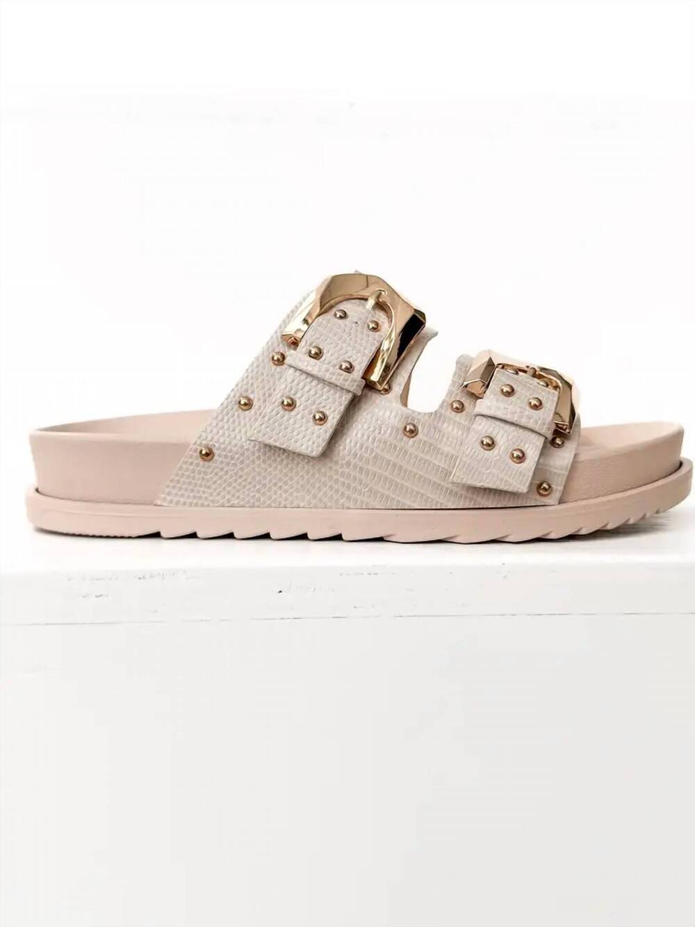 NEW NOT RATED women's marigold sandals in cream
